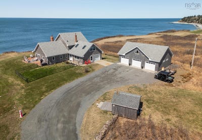 /international/ca/2435-main-shore-road-port-maitland-nova-scotia-110107505720/