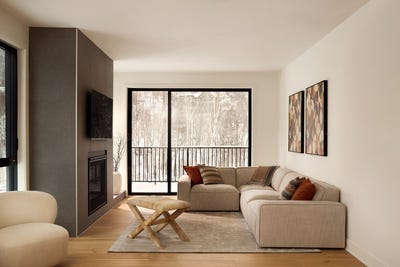 /international/ca/135-allee-du-solstice-206-mont-tremblant-quebec-110104070192/