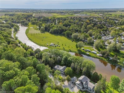 /international/ca/1135-rivers-edge-drive-west-montrose-ontario-110108580652/