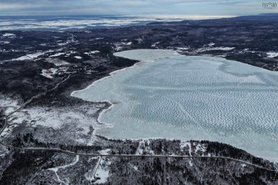 /international/ca/west-lake-ainslie-road-lake-ainslie-nova-scotia-110106478483/