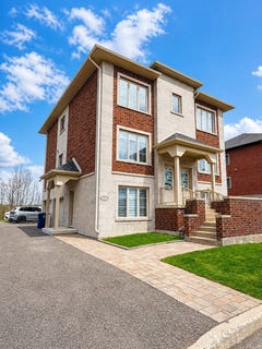 /international/ca/3269-3273-rue-botticelli-laval-duvernay-quebec-110107780377/