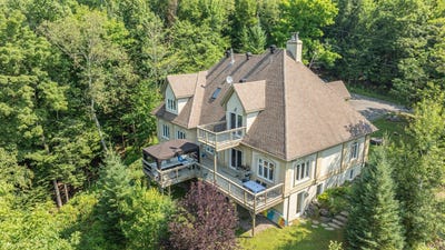 /international/ca/155-rue-barnes-mont-tremblant-quebec-110097490179/?lang=en