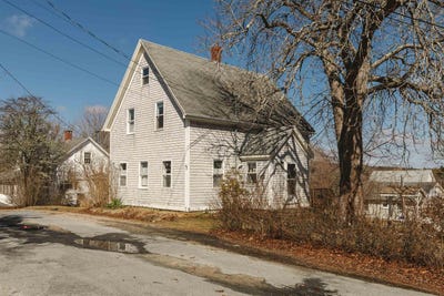 /international/ca/92-main-street-chester-nova-scotia-110107210435/
