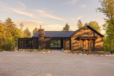 /international/ca/189-shady-maple-road-mcnab-braeside-ontario-110108294303/