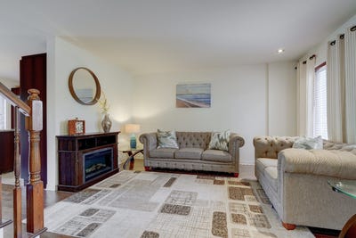 /international/ca/9-rue-flaubert-candiac-quebec-110100946782/