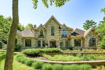 /international/ca/2800-rue-beckett-sherbrooke-les-nations-quebec-110099335183/?lang=de