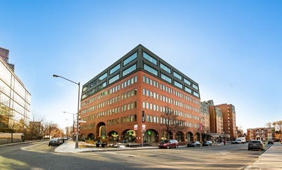 /international/ca/1150-rue-de-claire-fontaine-quebec-la-cite-limoilou-quebec-110105973029/