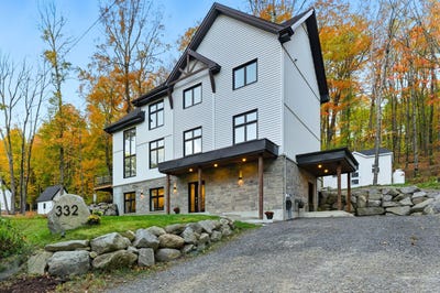 /international/ca/332-ch-huntington-bromont-quebec-110103275098/