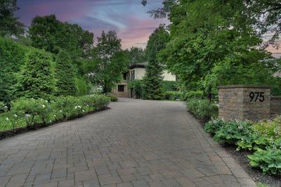 /international/ca/975-rue-riverview-otterburn-park-quebec-110100675447/?lang=zh-cn