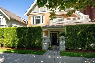 /international/ca/2470-sasamat-street-vancouver-british-columbia-110108491174/