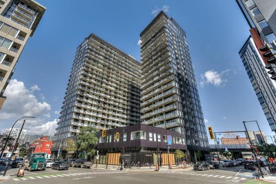 /international/ca/101-rue-peel-807-montreal-le-sud-ouest-quebec-110100915975/?lang=fr