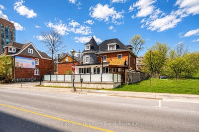 /international/ca/168-dunlop-street-e-barrie-ontario-110108026381/