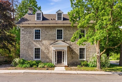 /international/ca/35-mackay-street-new-edinburgh-lindenlea-ontario-110108531775/