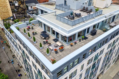 /international/ca/81-rue-de-bresoles-703-montreal-ville-marie-quebec-110101465699/?lang=pt