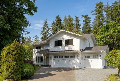 /international/ca/1018-elstree-close-central-saanich-british-columbia-110108098083/