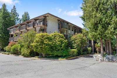 /international/ca/1005-mckenzie-ave-111-saanich-british-columbia-110108886456/