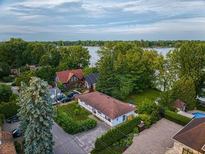 /international/ca/261-rue-de-l-ile-belair-e-rosemere-quebec-110100974787/?lang=en