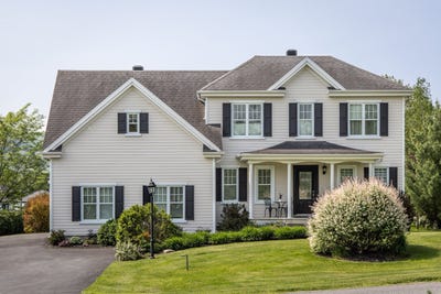 /international/ca/125-rue-du-diamant-bromont-quebec-110100371690/