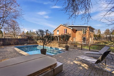 /international/ca/140-av-de-putney-saint-lambert-quebec-110106768156/