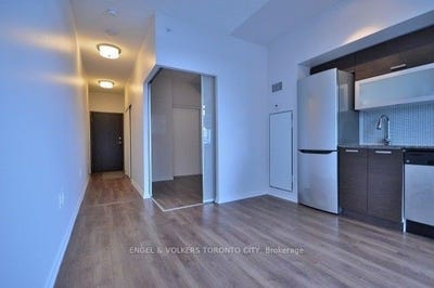 /international/ca/36-lisgar-street-823e-toronto-ontario-110108750988/