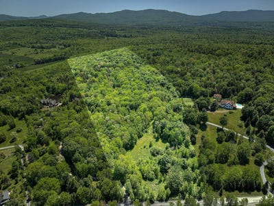 /international/ca/ch-sugar-hill-lac-brome-quebec-110107832527/