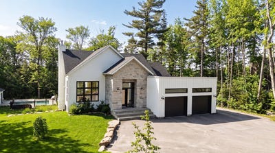 /international/ca/7050-ch-marcil-saint-sauveur-quebec-110106348978/