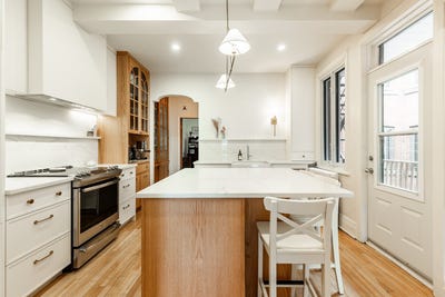 /international/ca/865-av-dollard-montreal-outremont-quebec-110101318070/?lang=zh-tw