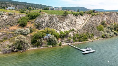 /international/ca/1675-midland-road-penticton-british-columbia-110107162433/