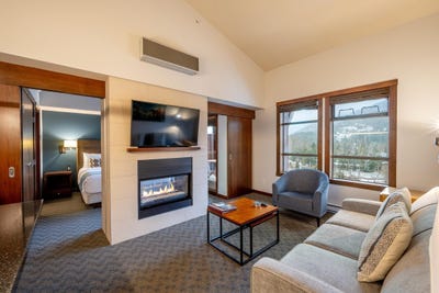 /international/ca/2020-london-lane-414a-whistler-british-columbia-110105331631/