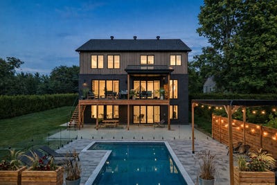 /international/ca/1795-rue-montarville-saint-bruno-de-montarville-quebec-110106735055/