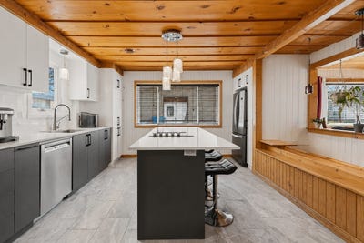 /international/ca/1030-boul-st-antoine-saint-jerome-quebec-110107966109/