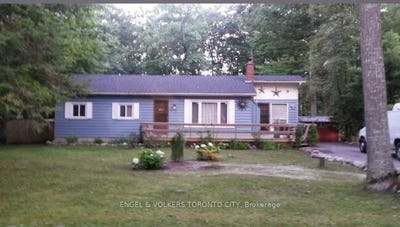 /international/ca/16-fredrick-avenue-tiny-ontario-110106275708/