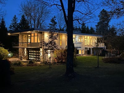 /international/ca/290-rue-de-st-moritz-sainte-adele-quebec-110105979535/