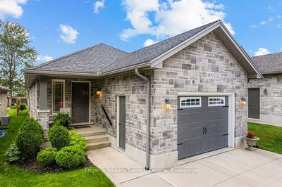 /international/ca/1877-8th-avenue-w-owen-sound-ontario-110108770553/