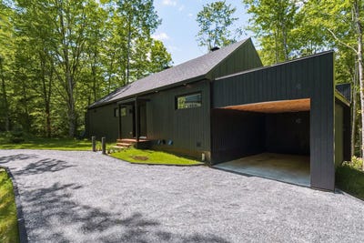 /international/ca/115-rue-du-domaine-mon-louis-sutton-quebec-110108854574/