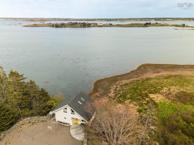 /international/ca/1501-highway-304-cape-forchu-nova-scotia-110108295135/