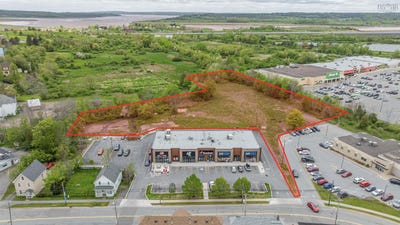 /international/ca/549-o-brien-street-windsor-nova-scotia-110106145192/
