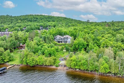 /international/ca/121-rue-franceschini-mont-tremblant-quebec-110105260770/