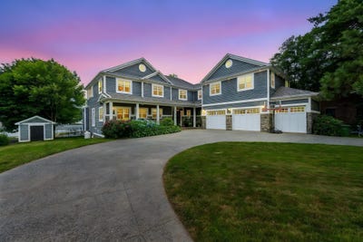 /international/ca/5950-inglewood-drive-halifax-nova-scotia-110108848240/