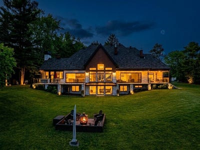 /international/ca/130-tsse-legare-lavaltrie-quebec-110107696680/
