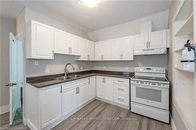 /international/ca/72-krug-street-upper-kitchener-ontario-110101161778/