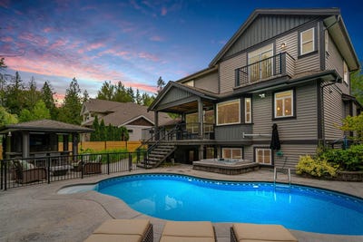 /international/ca/11369-241a-street-maple-ridge-alberta-110100974396/?lang=id