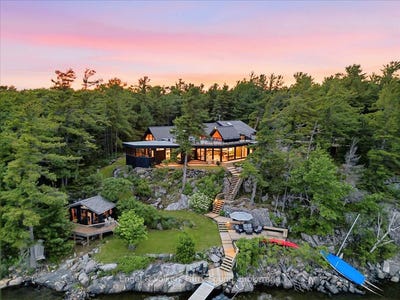 /international/ca/8-island-65c-rose-island-n-a-carling-ontario-110109211723/