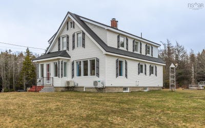 /international/ca/3292-highway-340-corberrie-nova-scotia-110107082496/