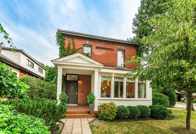 /international/ca/109-rue-du-prince-arthur-saint-lambert-quebec-110107568800/