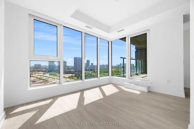 /international/ca/5-quarrington-lane-1207-toronto-ontario-110108711528/