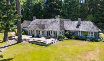 /international/ca/382-judges-row-qualicum-beach-british-columbia-110100980794/?lang=id