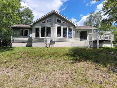 /international/ca/57-somerset-drive-east-sable-river-ns-110101177927/?lang=en