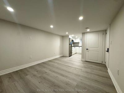 /international/ca/185-rumble-avenue-bsmt-b-richmond-hill-ontario-110100847588/?lang=zh-tw