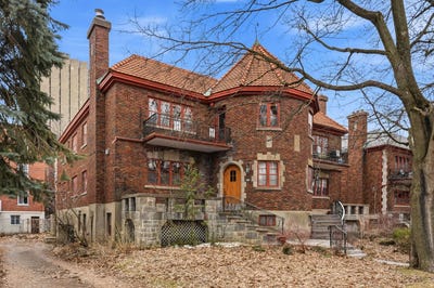 /international/ca/224-226-av-willowdale-montreal-outremont-quebec-110107304669/